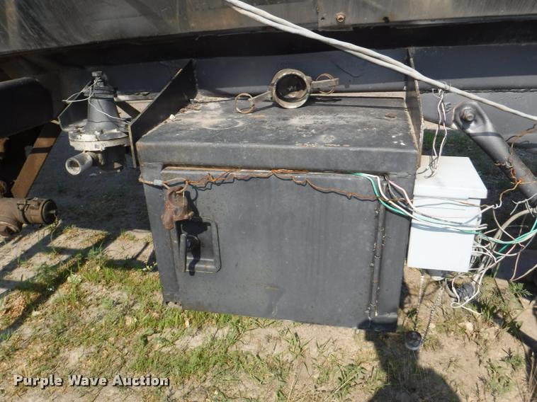 image for item K5919 1976 Acro tanker trailer