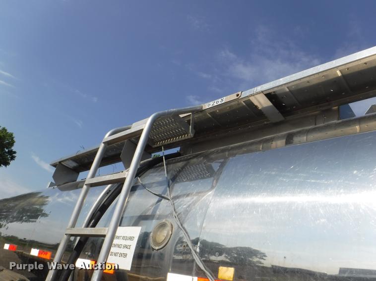 image for item K5919 1976 Acro tanker trailer