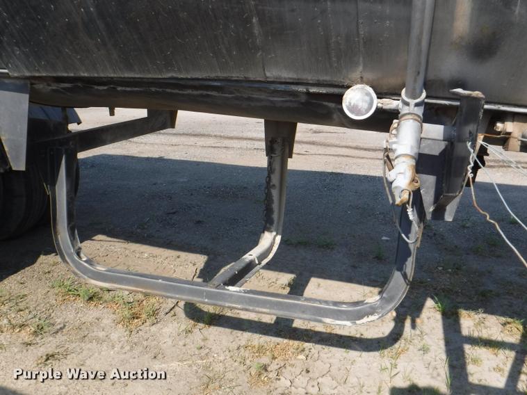 image for item K5919 1976 Acro tanker trailer