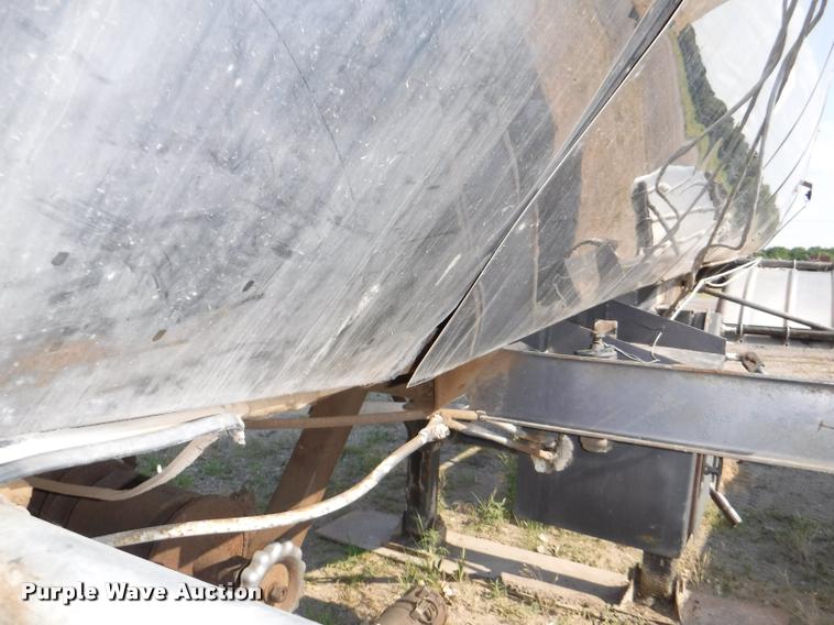 image for item K5919 1976 Acro tanker trailer