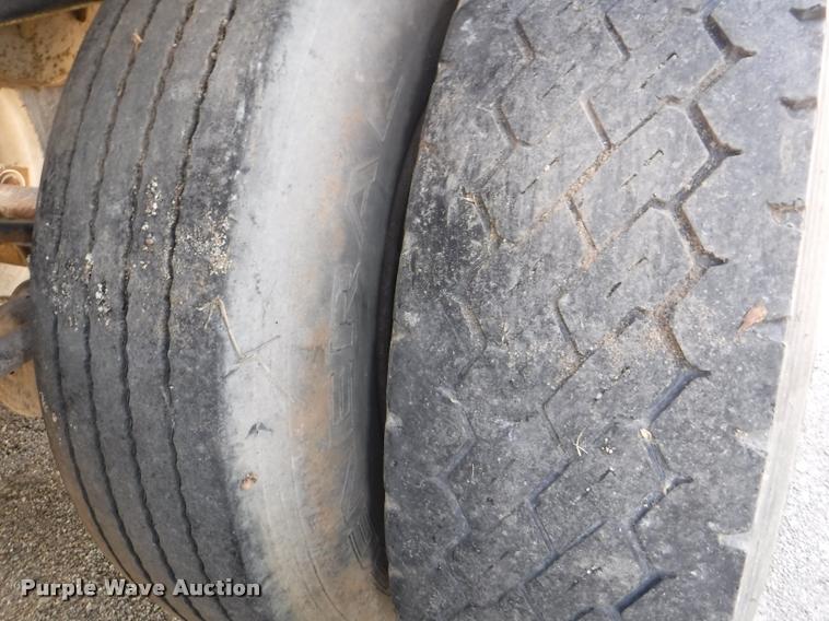 image for item K5919 1976 Acro tanker trailer