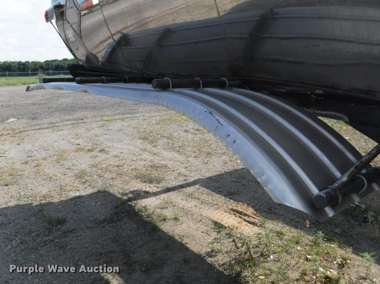 image for item K5919 1976 Acro tanker trailer