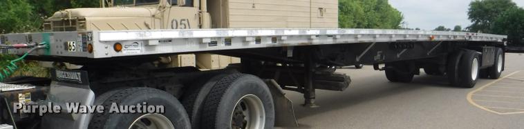 image for item K5986 2005 Wilson CF-900 flatbed trailer