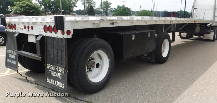 image for item K5986 2005 Wilson CF-900 flatbed trailer
