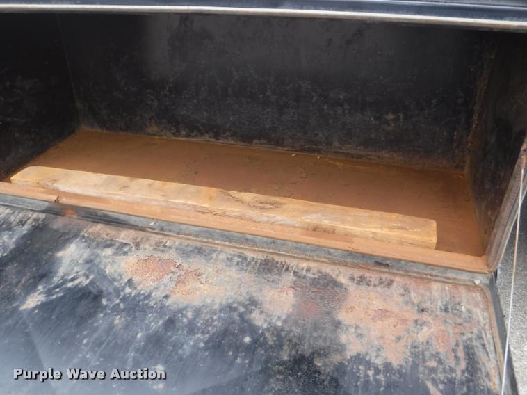 image for item K5986 2005 Wilson CF-900 flatbed trailer