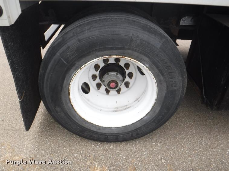 image for item K5986 2005 Wilson CF-900 flatbed trailer