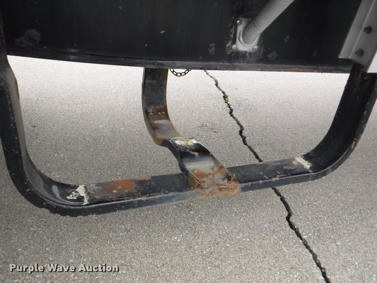 image for item K5986 2005 Wilson CF-900 flatbed trailer