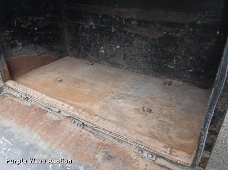 image for item K5986 2005 Wilson CF-900 flatbed trailer