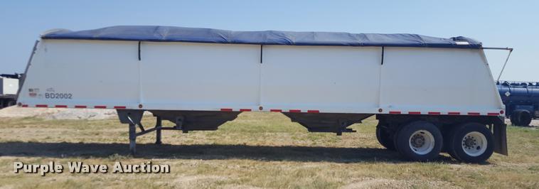 image for item L1515 2011 Drake double hopper grain trailer