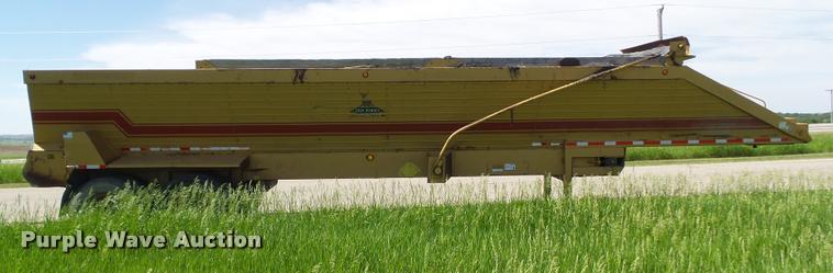 image for item L5600 1991 Flowboy live bottom trailer