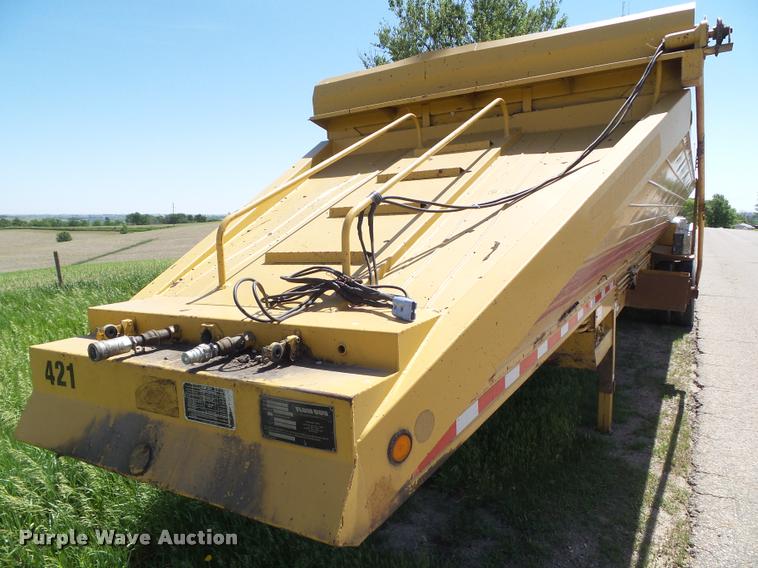 image for item L5600 1991 Flowboy live bottom trailer