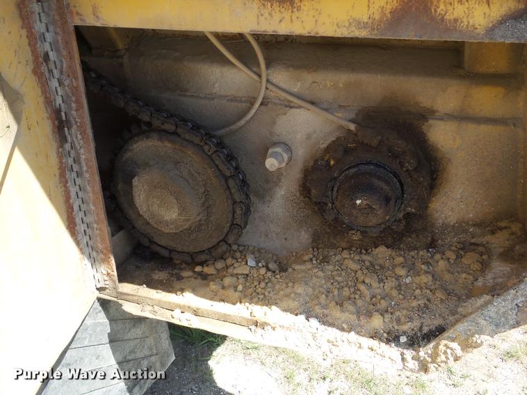 image for item L5600 1991 Flowboy live bottom trailer