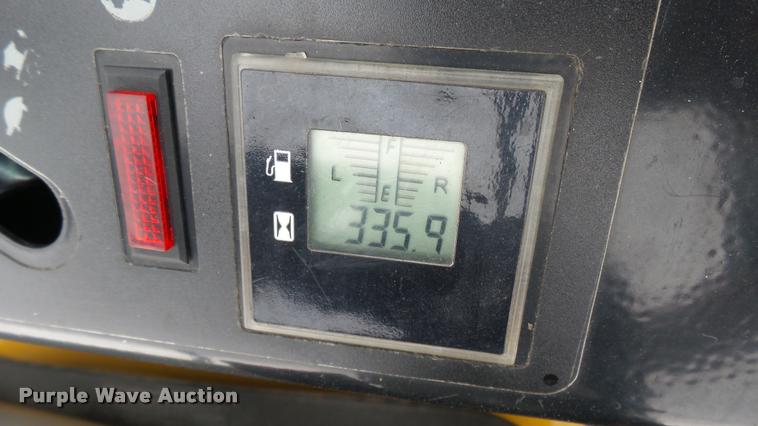 image for item AR9791 2014 Hustler X-One 932715 ZTR lawn mower