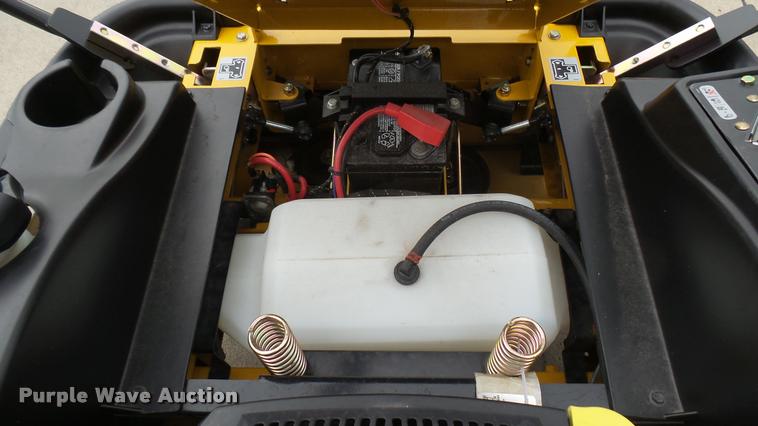 image for item AR9797 2016 Hustler Raptor 934794 ZTR lawn mower