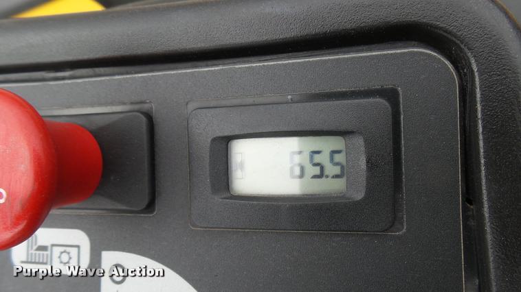 image for item AR9800 2015 Hustler Raptor SD 934778 ZTR lawn mower