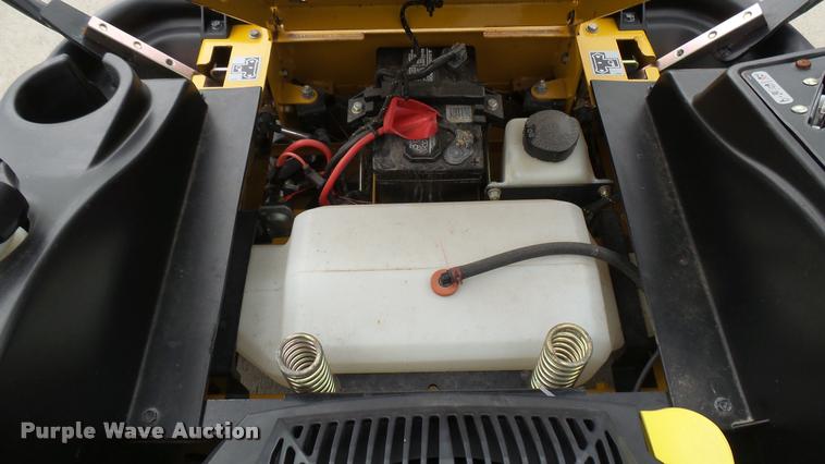 image for item AR9800 2015 Hustler Raptor SD 934778 ZTR lawn mower