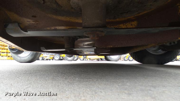 image for item AR9800 2015 Hustler Raptor SD 934778 ZTR lawn mower