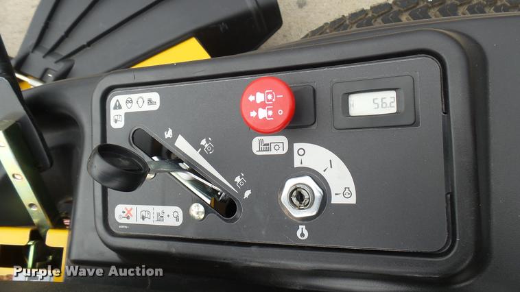 image for item AR9801 2016 Hustler Raptor SD 934760 ZTR lawn mower