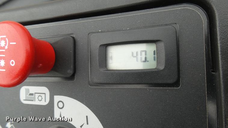 image for item AR9804 2015 Hustler Raptor SD 934612 ZTR lawn mower