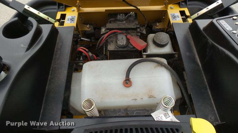 image for item AR9804 2015 Hustler Raptor SD 934612 ZTR lawn mower