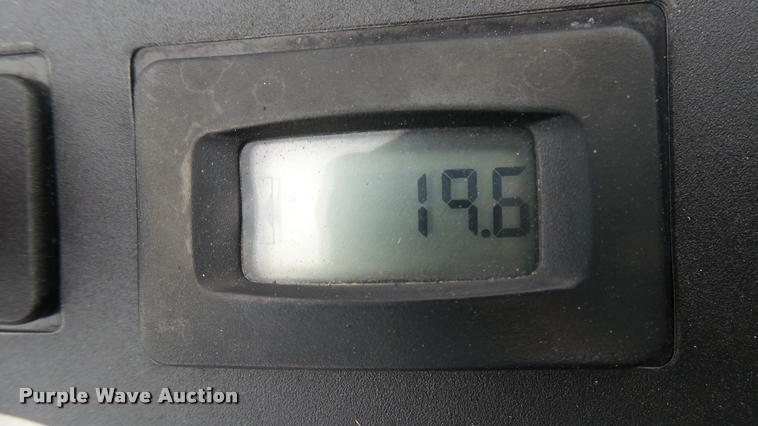 image for item AR9805 2015 Hustler Raptor SD 934612 ZTR lawn mower