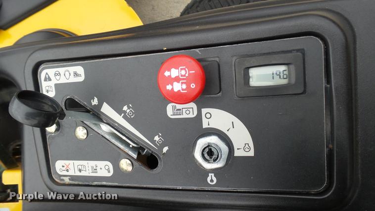 image for item AR9805 2015 Hustler Raptor SD 934612 ZTR lawn mower