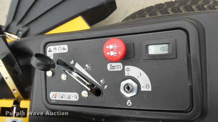 image for item AR9806 2016 Hustler Raptor SD 934604 ZTR lawn mower