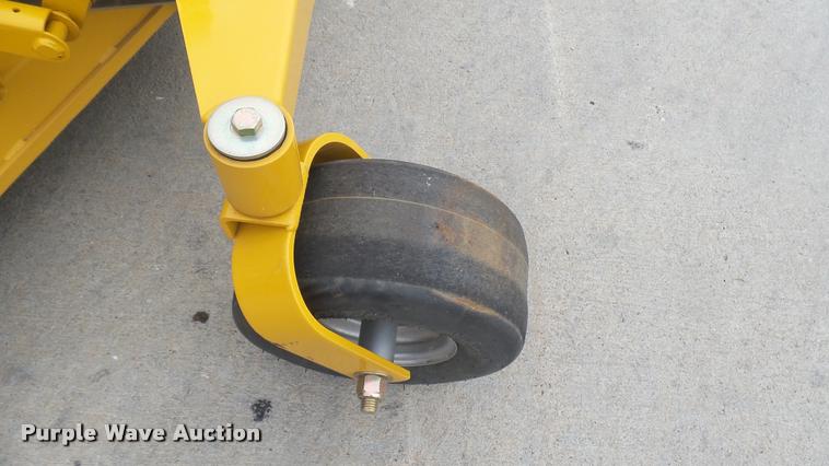 image for item AR9806 2016 Hustler Raptor SD 934604 ZTR lawn mower