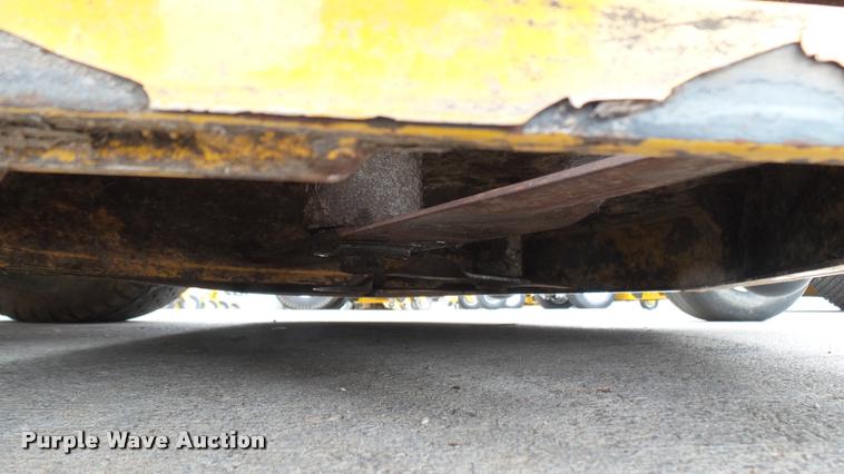 image for item AR9807 2015 Hustler Raptor SD 934604 ZTR lawn mower