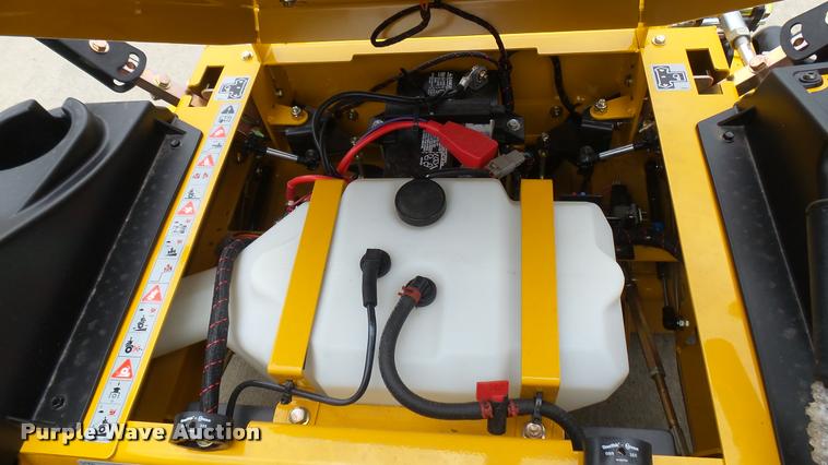 image for item AR9810 2016 Hustler Raptor Flip-Up 933622 ZTR lawn mower