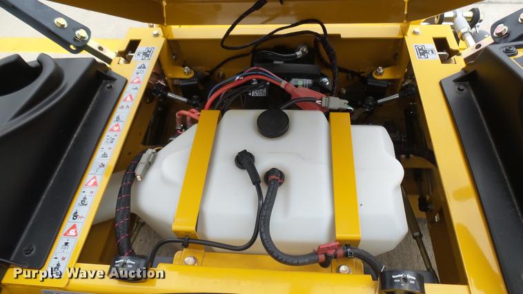 image for item AR9815 2015 Hustler Raptor Flip-Up 933622 ZTR lawn mower