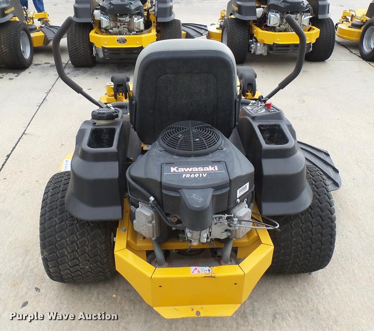 image for item AR9817 2015 Hustler Raptor SD 932558 ZTR lawn mower