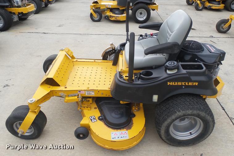 image for item AR9817 2015 Hustler Raptor SD 932558 ZTR lawn mower