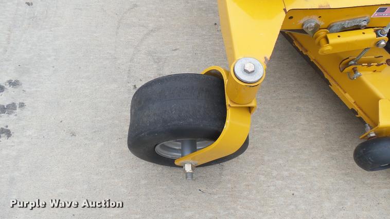 image for item AR9817 2015 Hustler Raptor SD 932558 ZTR lawn mower