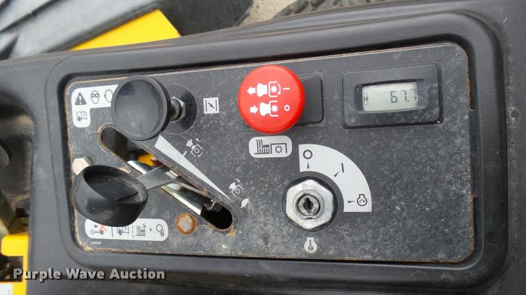 image for item AR9818 2015 Hustler Raptor SD 932558 ZTR lawn mower