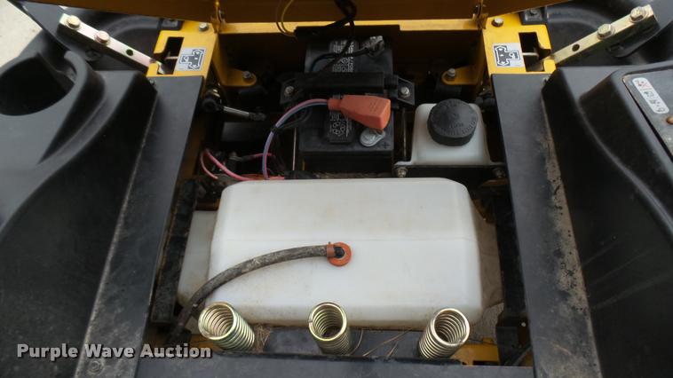 image for item AR9818 2015 Hustler Raptor SD 932558 ZTR lawn mower