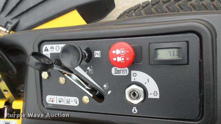 image for item AR9819 2015 Hustler Raptor SD 932558 ZTR lawn mower