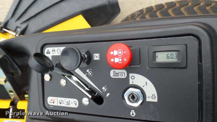 image for item AR9820 2015 Hustler Raptor SD 932558 ZTR lawn mower