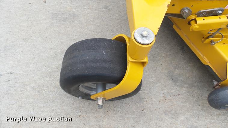 image for item AR9821 2015 Hustler Raptor SD 932558 ZTR lawn mower