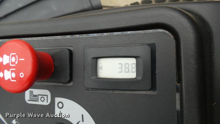 image for item AR9822 2015 Hustler Raptor SD 932558 ZTR lawn mower