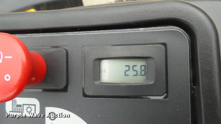 image for item AR9825 2015 Hustler Raptor SD 932558 ZTR lawn mower