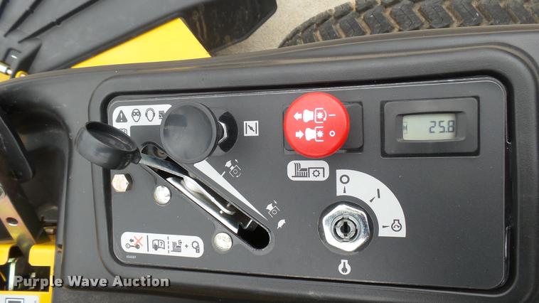 image for item AR9825 2015 Hustler Raptor SD 932558 ZTR lawn mower