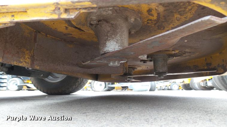 image for item AR9825 2015 Hustler Raptor SD 932558 ZTR lawn mower