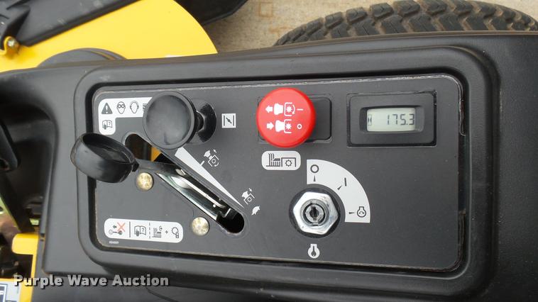 image for item AR9826 2015 Hustler Raptor SD 933127 ZTR lawn mower