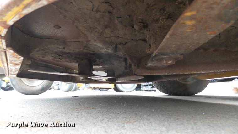 image for item AR9826 2015 Hustler Raptor SD 933127 ZTR lawn mower