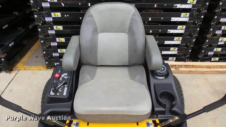 image for item AR9828 2015 Hustler Raptor SD 933127 ZTR lawn mower