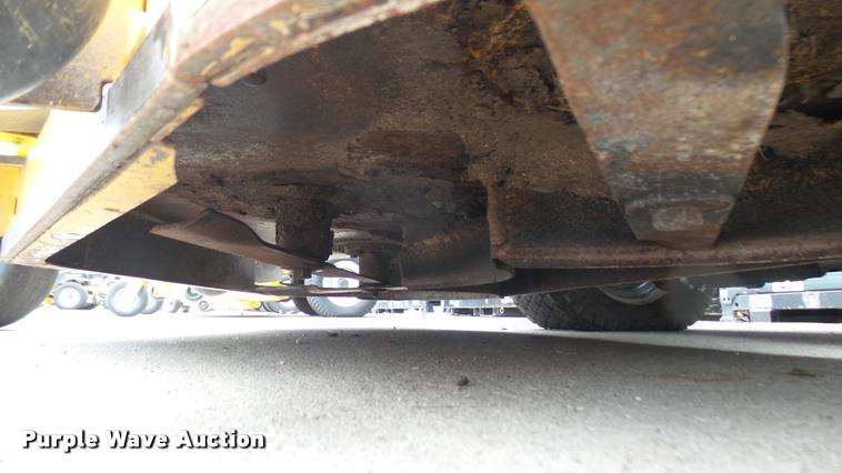 image for item AR9828 2015 Hustler Raptor SD 933127 ZTR lawn mower