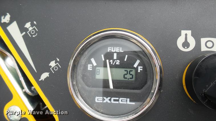 image for item AR9835 2015 Hustler Raptor Flip-Up 933622 ZTR lawn mower