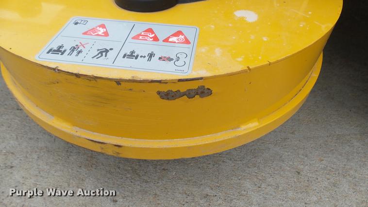 image for item AR9839 2015 Hustler Raptor Flip-Up 933622 ZTR lawn mower