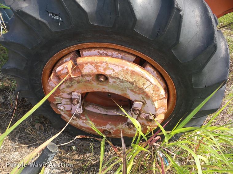 image for item BI9668 Kubota L285 tractor